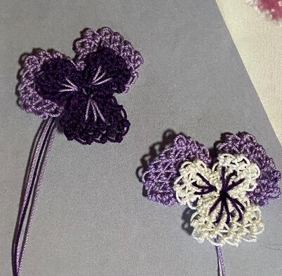 Suzanne's beautiful violas from the virtual class with Lace Museum in Sunnyvale, California.
